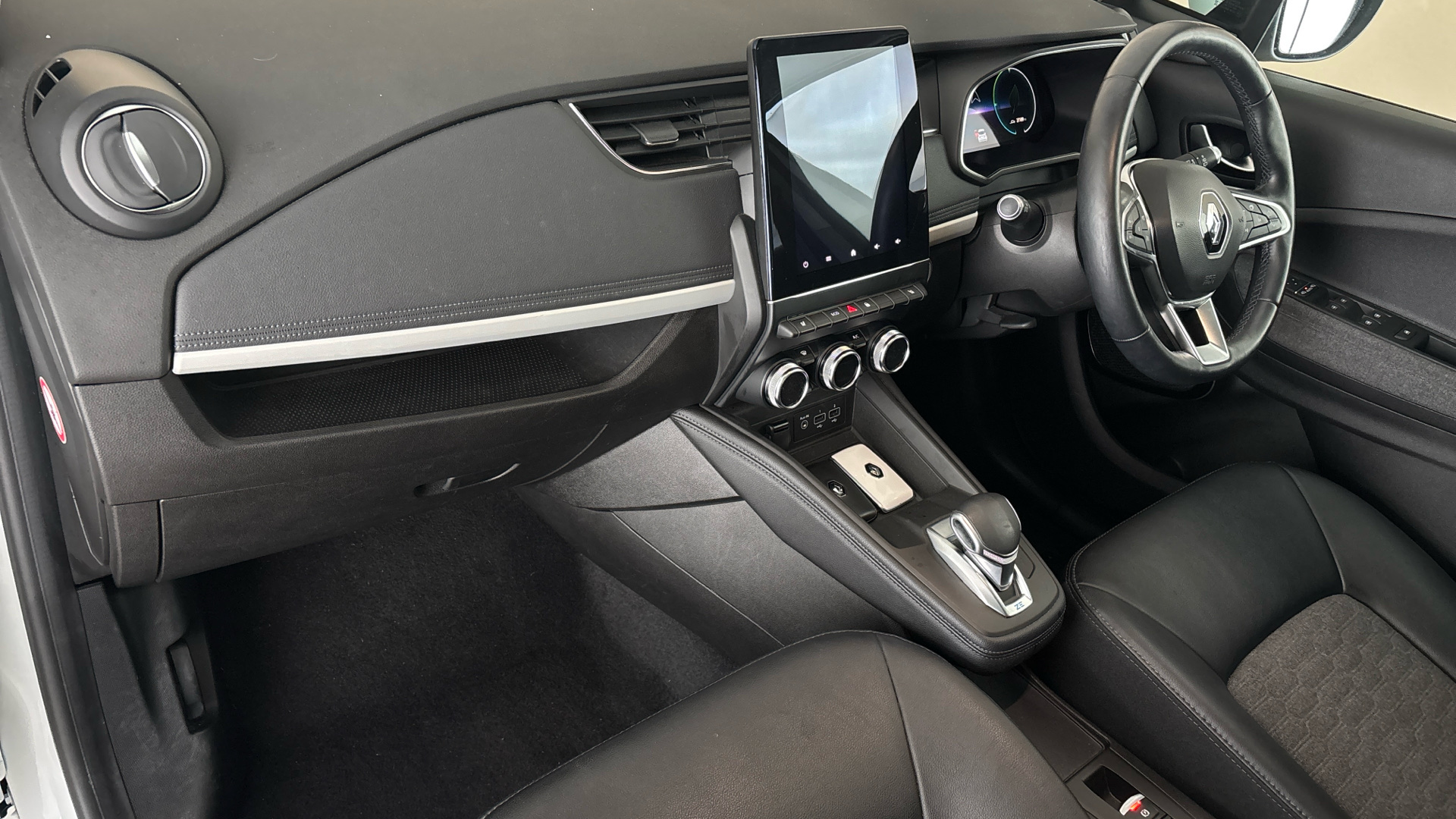 4020896 100kW GT Line + R135 50kWh Rapid Charge 5dr Auto