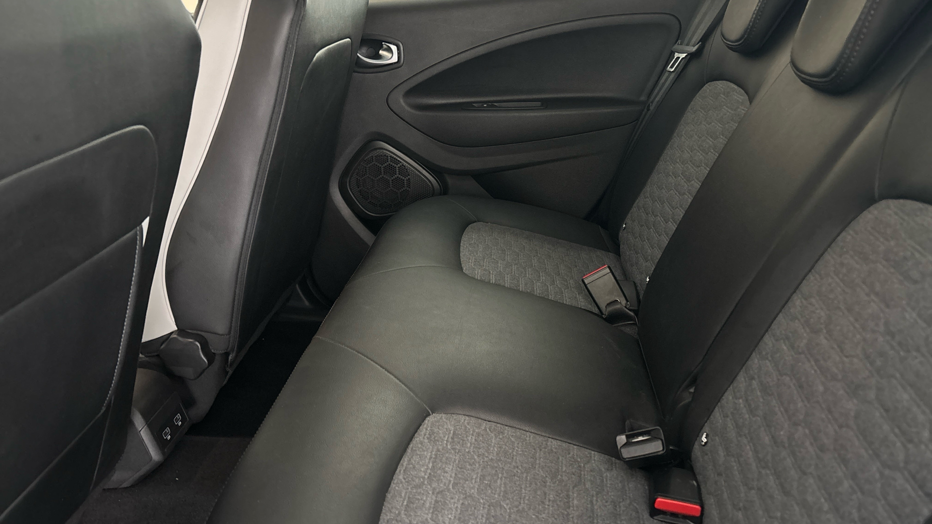 4020896 100kW GT Line + R135 50kWh Rapid Charge 5dr Auto