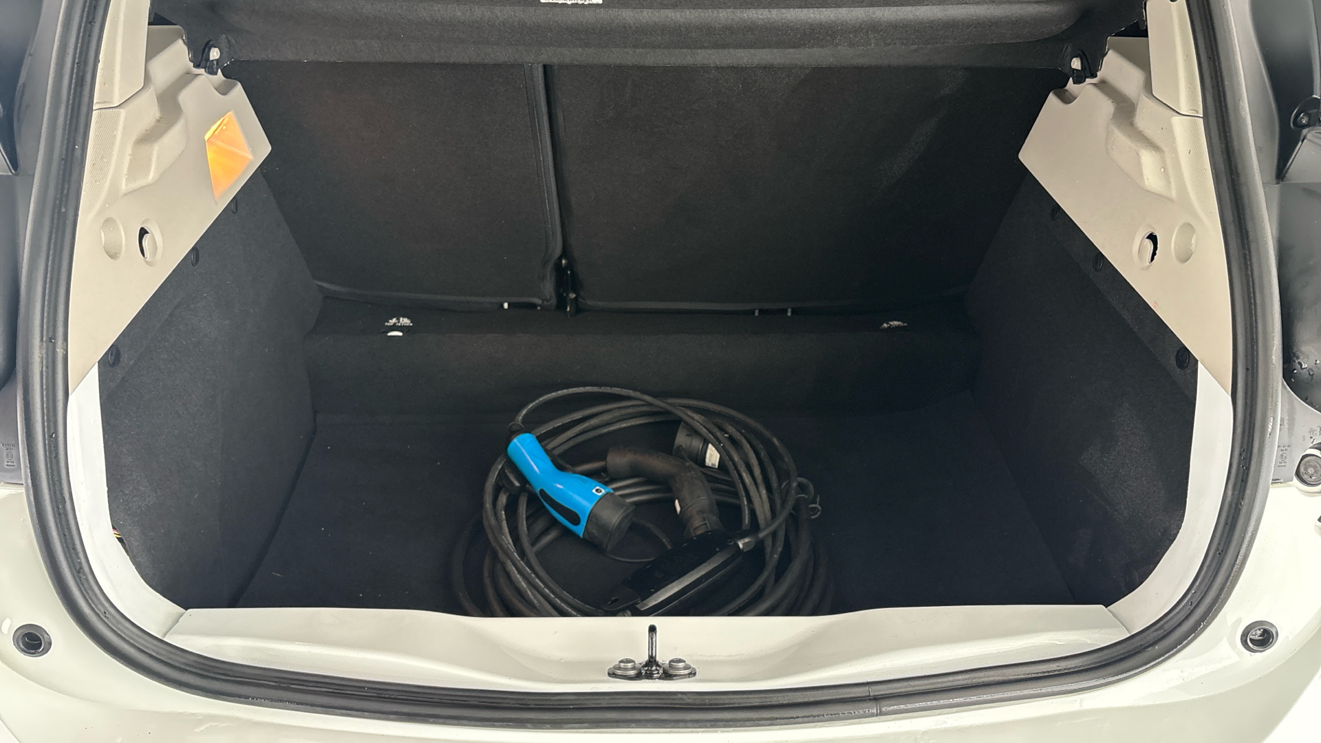 4020896 100kW GT Line + R135 50kWh Rapid Charge 5dr Auto