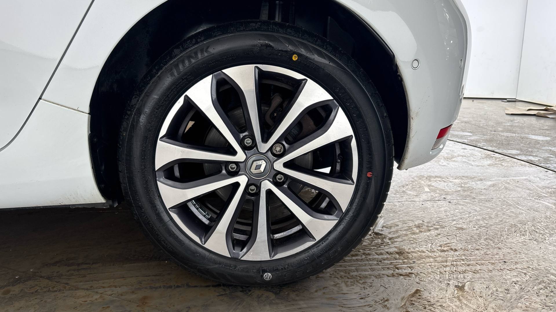 4020896 100kW GT Line + R135 50kWh Rapid Charge 5dr Auto