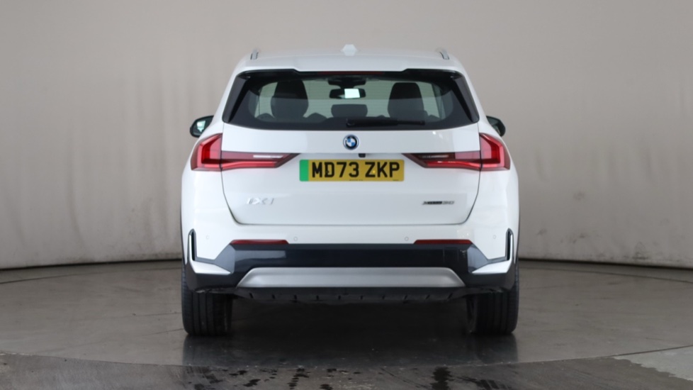 BMW iX1 Image 4