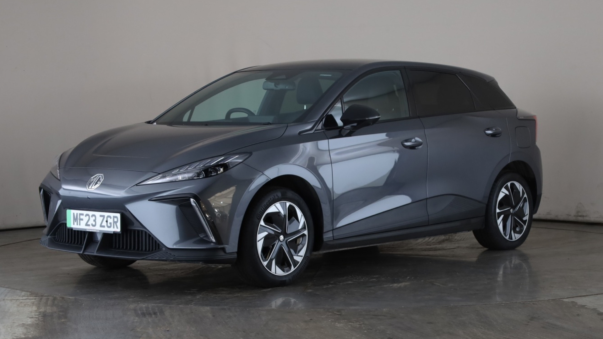 150kW Trophy EV Long Range 64kWh 5dr Auto