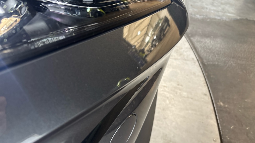 MG MG4 scratches and chips