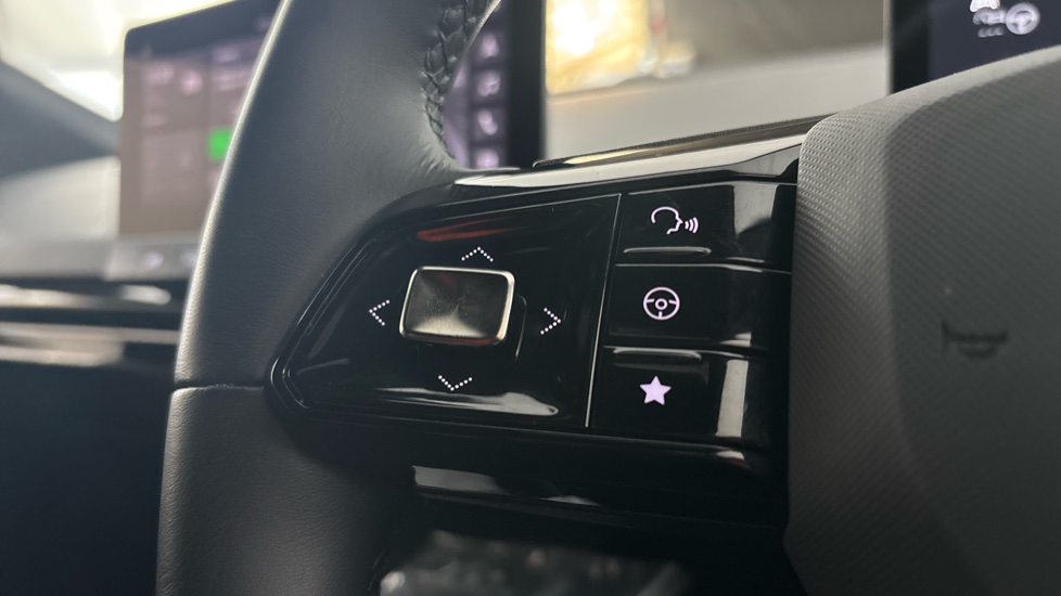 MG MG4 cruise control