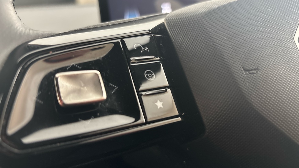 MG MG4 cruise control