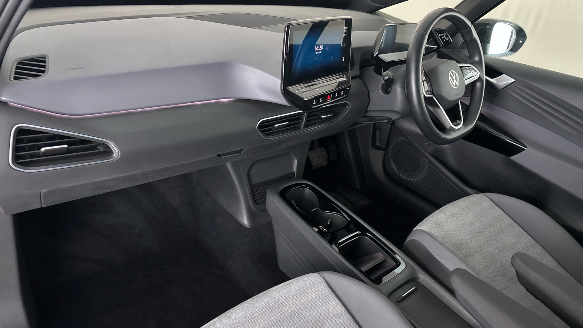 4027796 107KW Life Pro 58kWh 5dr Auto [120kW Ch]