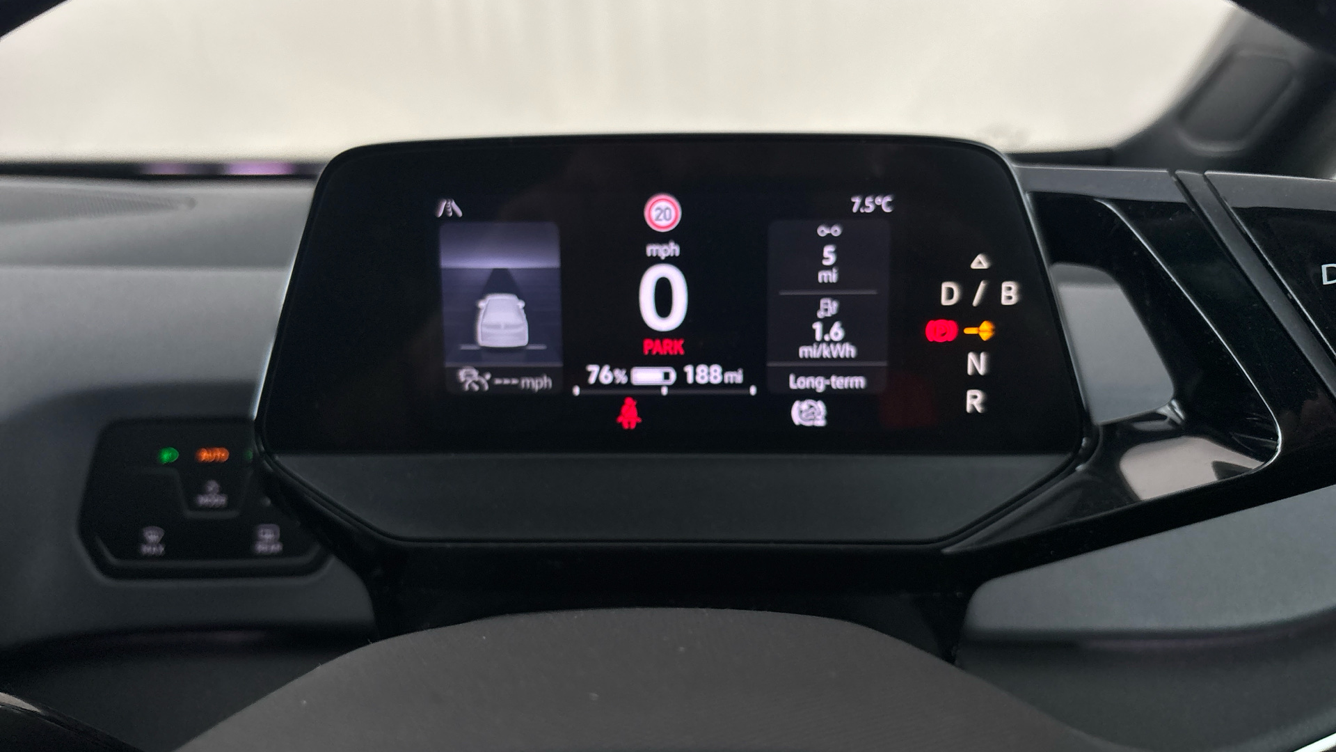 4027796 107KW Life Pro 58kWh 5dr Auto [120kW Ch]