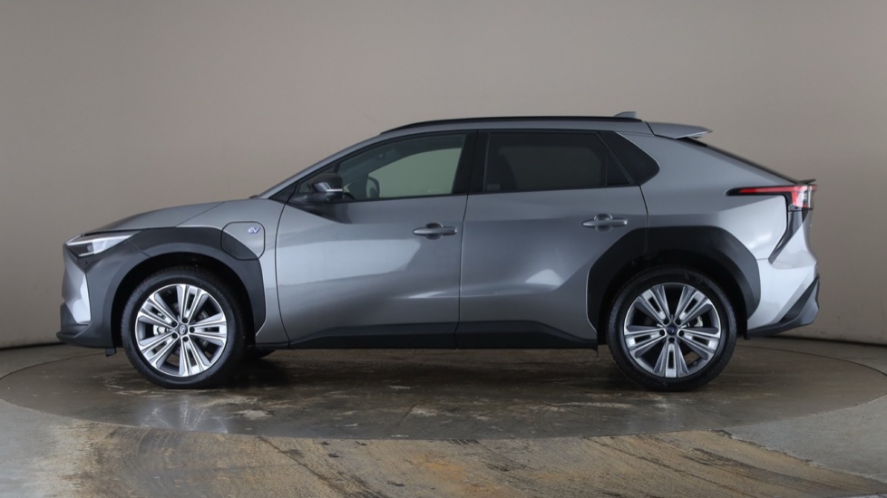 SUBARU SOLTERRA Image 2