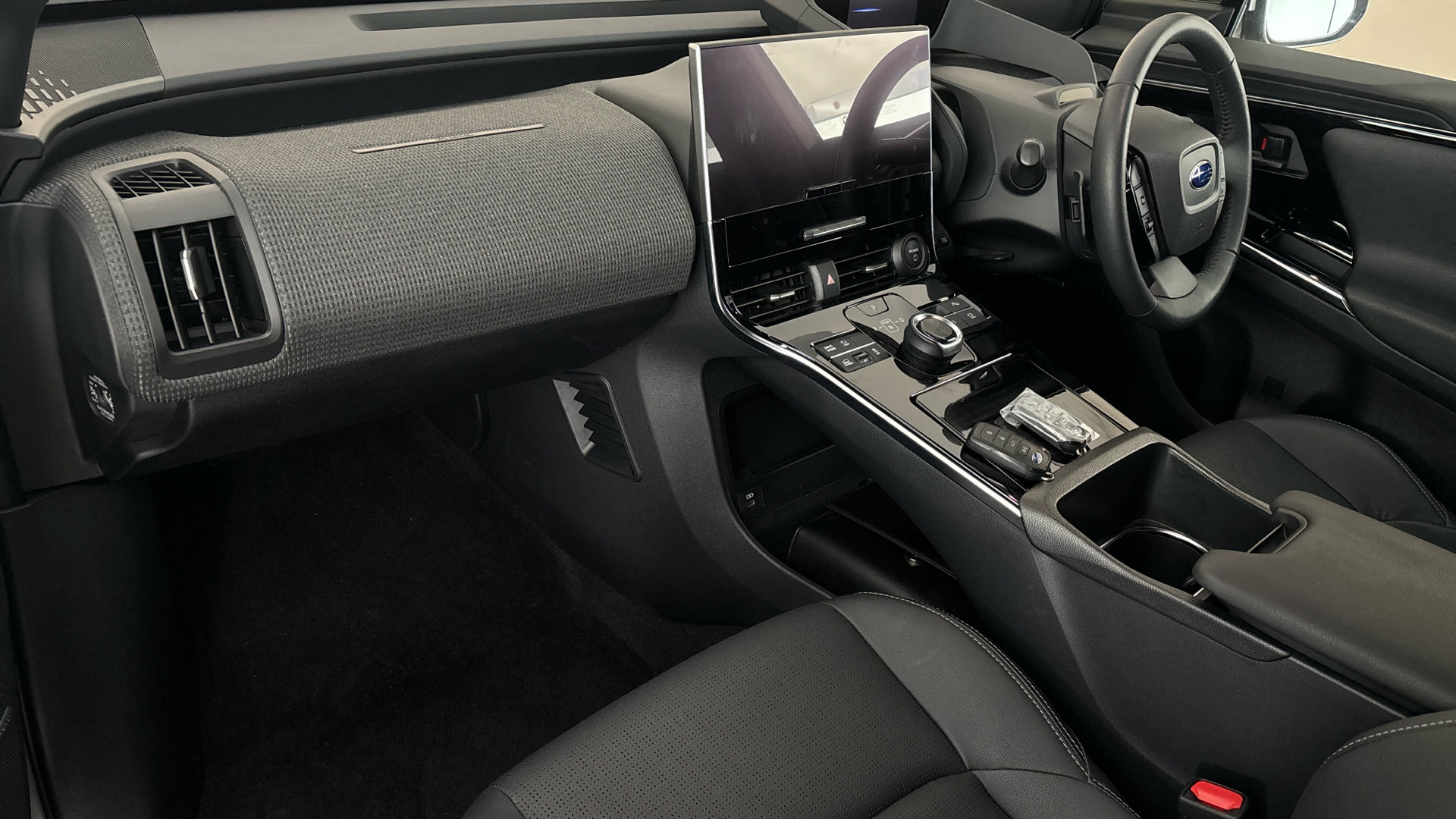 4058143 150kW Touring 71.4kWh 5dr Auto AWD