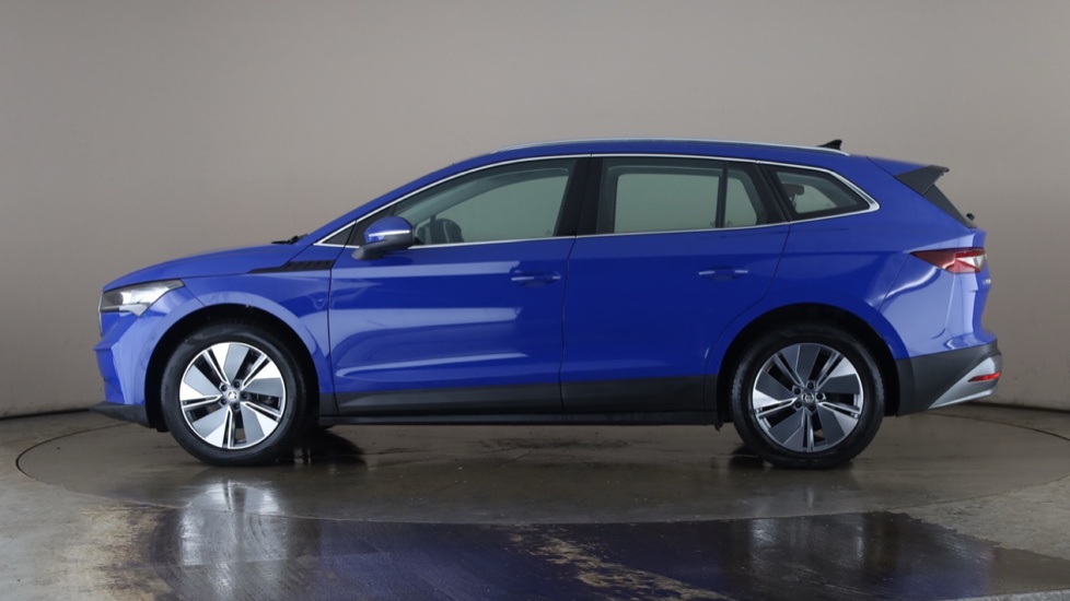 SKODA ENYAQ Image 2