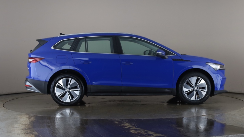 SKODA ENYAQ Image 6