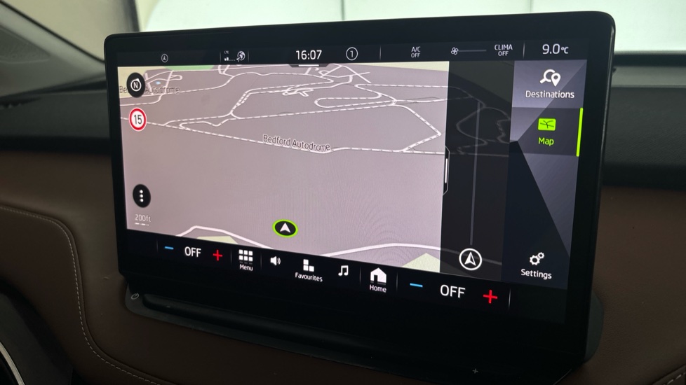 SKODA ENYAQ Image 12