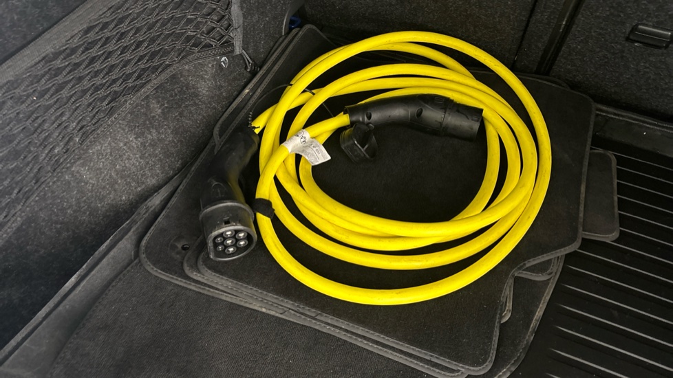 SKODA ENYAQ Image 22