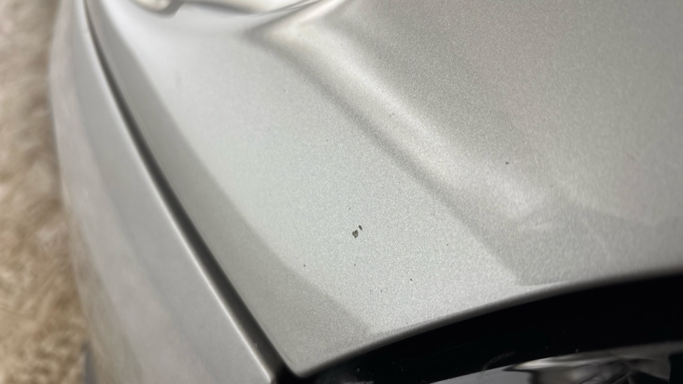 MINI HATCHBACK Chips and contamination