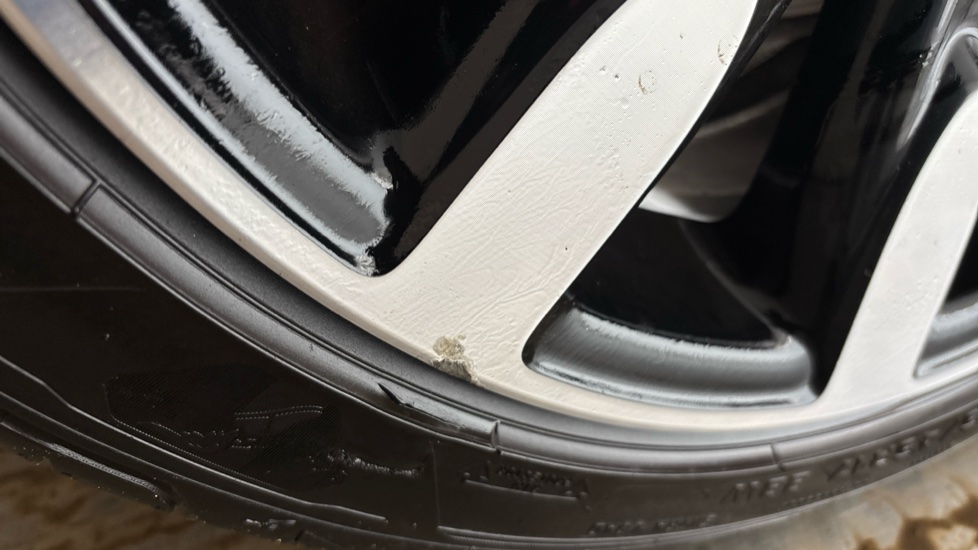 MINI HATCHBACK Scuff