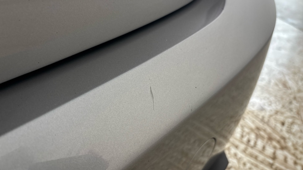 MINI HATCHBACK Scratches