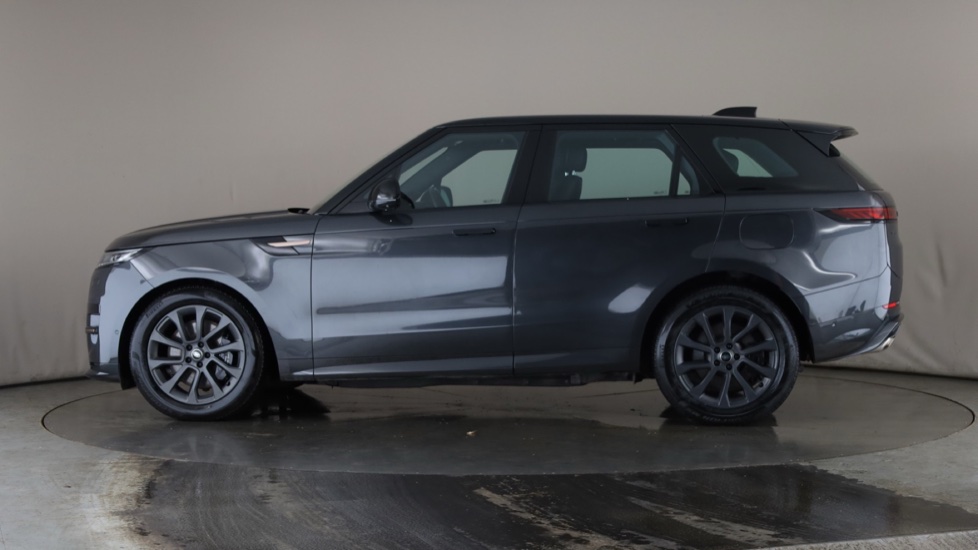 LAND ROVER RANGE ROVER SPORT Image 2