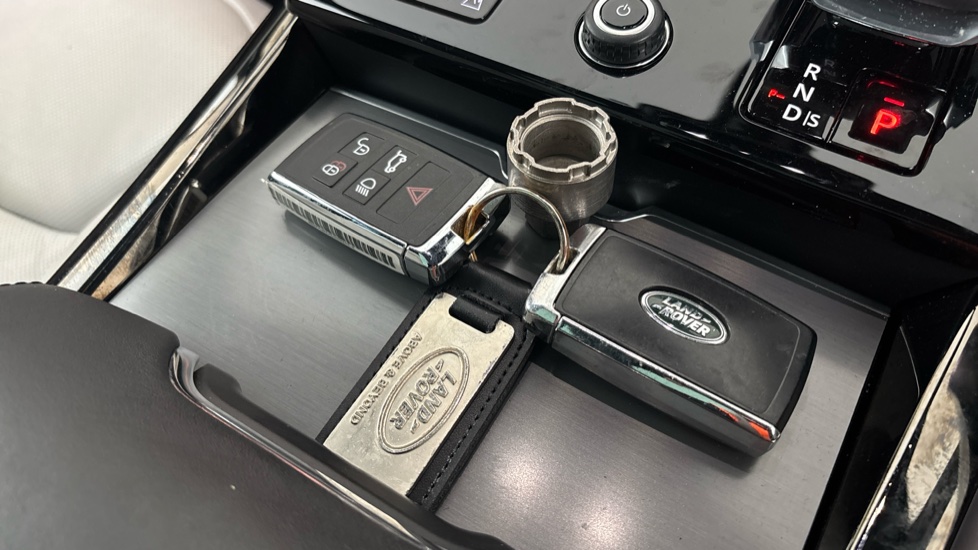 LAND ROVER RANGE ROVER SPORT 2 keys available