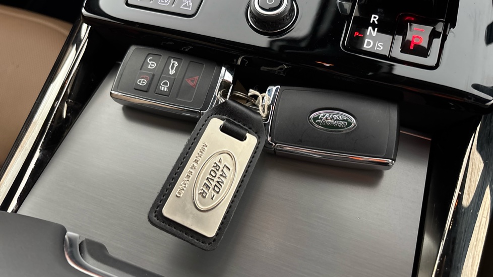 LAND ROVER RANGE ROVER SPORT 2 keys available
