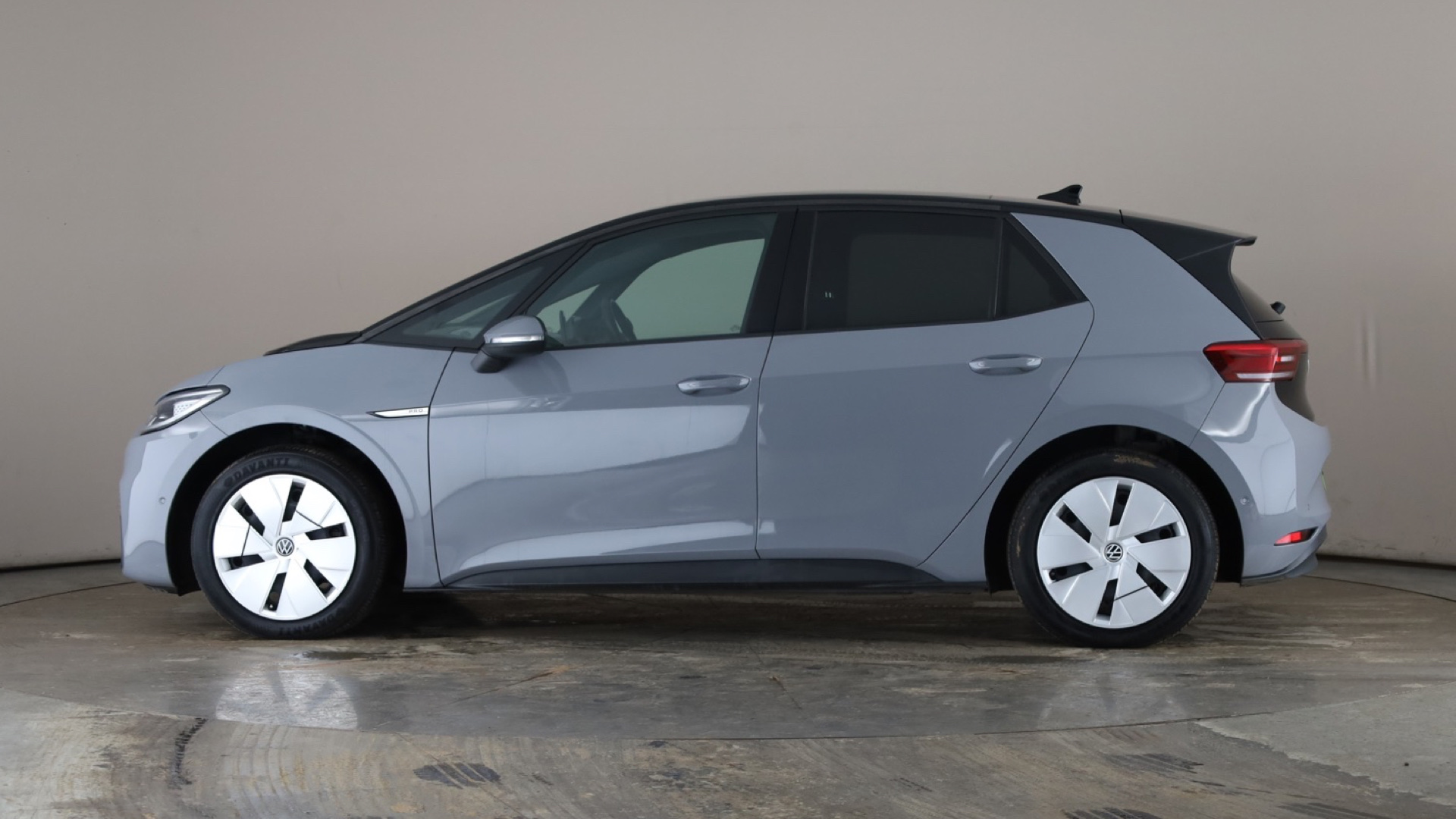 4020902 150kW Family Pro Performance 58kWh 5dr Auto