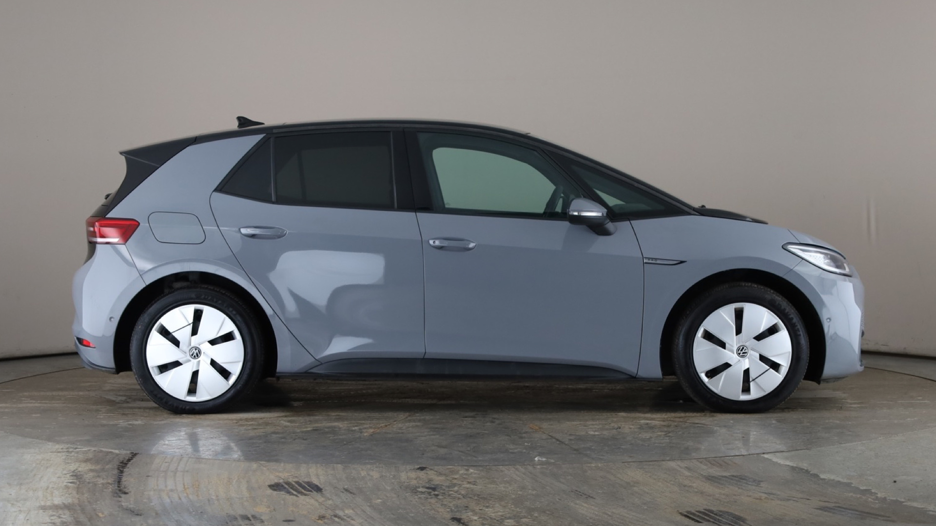 4020902 150kW Family Pro Performance 58kWh 5dr Auto