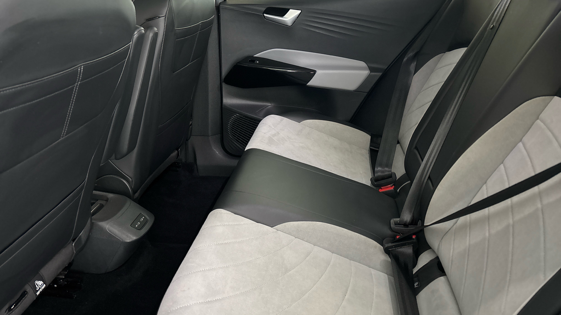 4020902 150kW Family Pro Performance 58kWh 5dr Auto