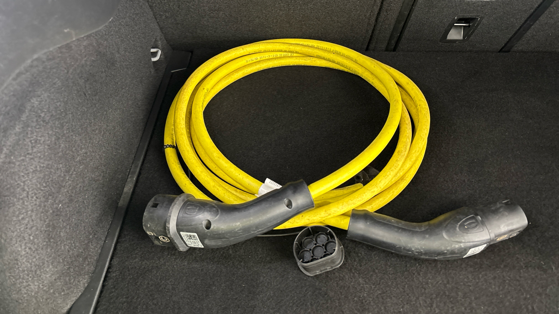 4020902 150kW Family Pro Performance 58kWh 5dr Auto