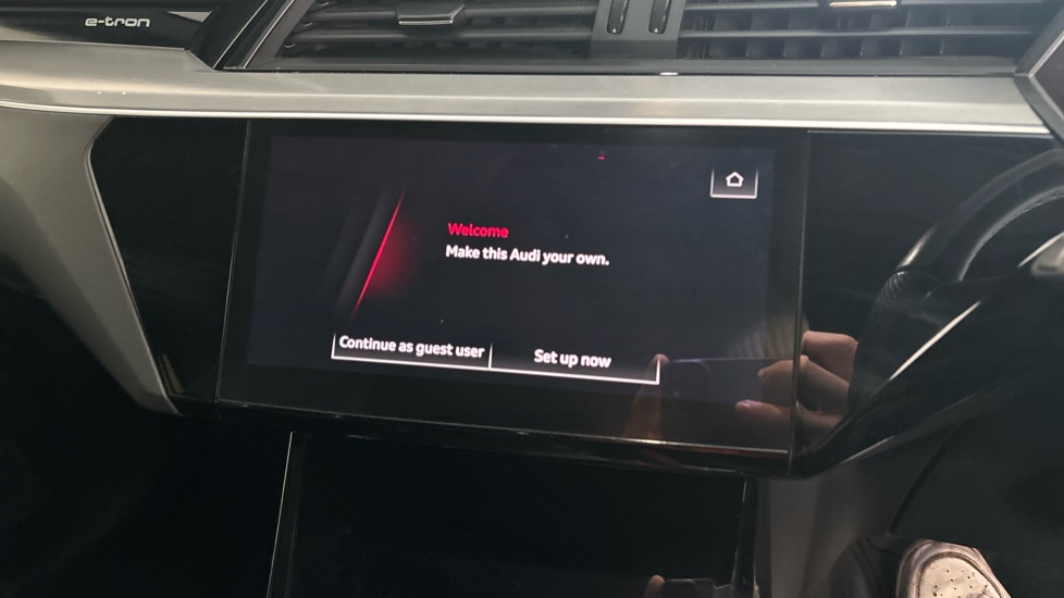 Audi E-Tron Image 12