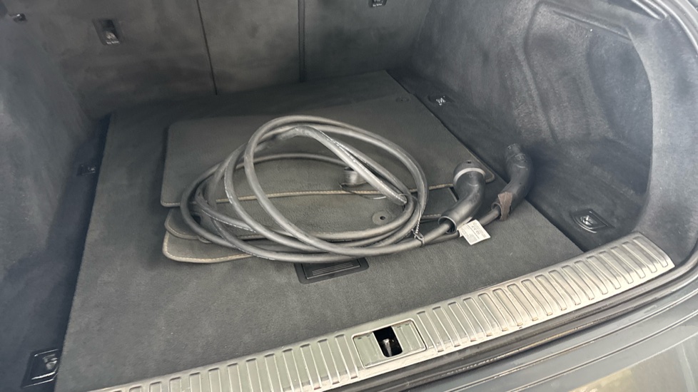 Audi E-Tron Image 22