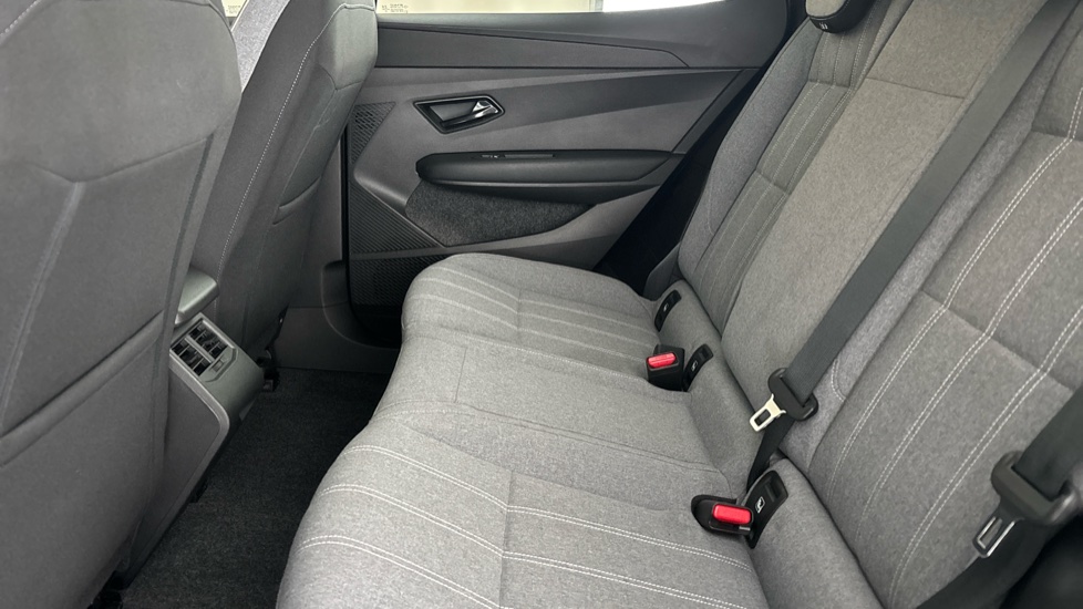 Renault Megane Image 14