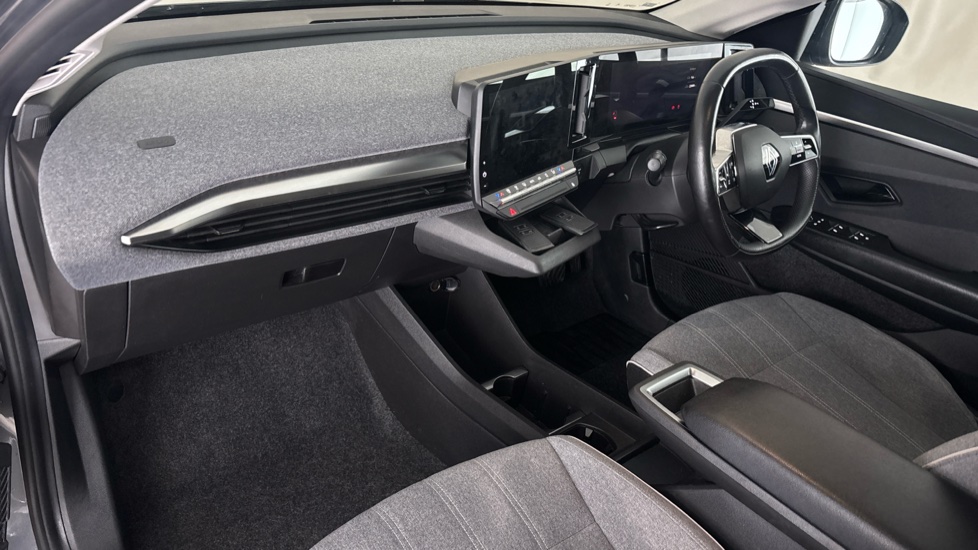 RENAULT MEGANE E-TECH Image 10