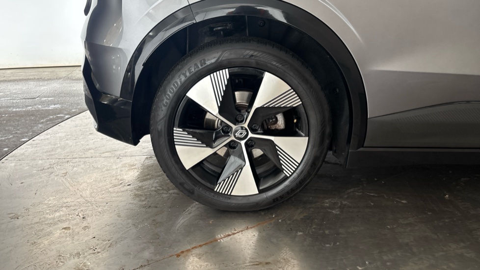 RENAULT MEGANE E-TECH Image 19