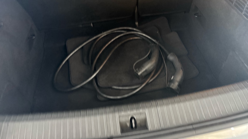 RENAULT MEGANE E-TECH Image 22