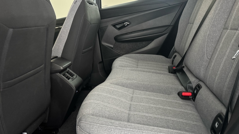 RENAULT MEGANE E-TECH Image 14