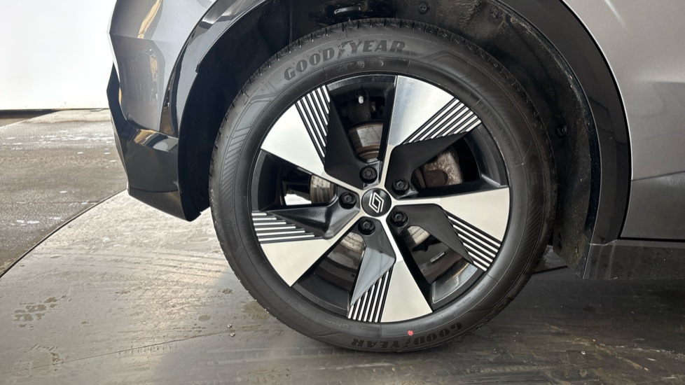 RENAULT MEGANE E-TECH Image 19