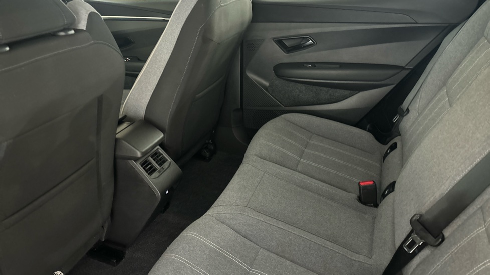 RENAULT MEGANE E-TECH Image 14