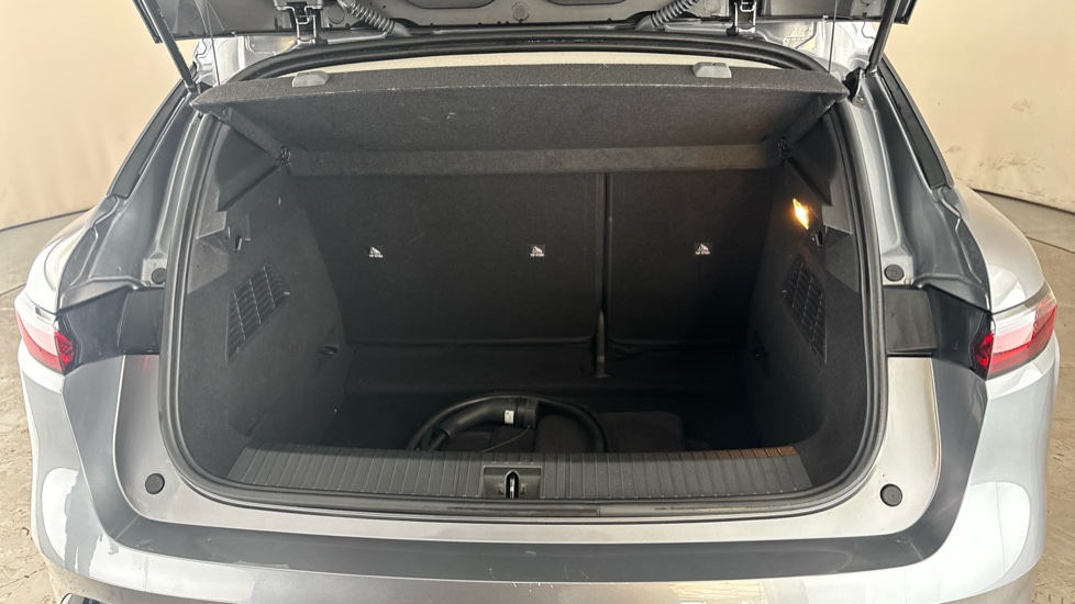 RENAULT MEGANE E-TECH Image 15