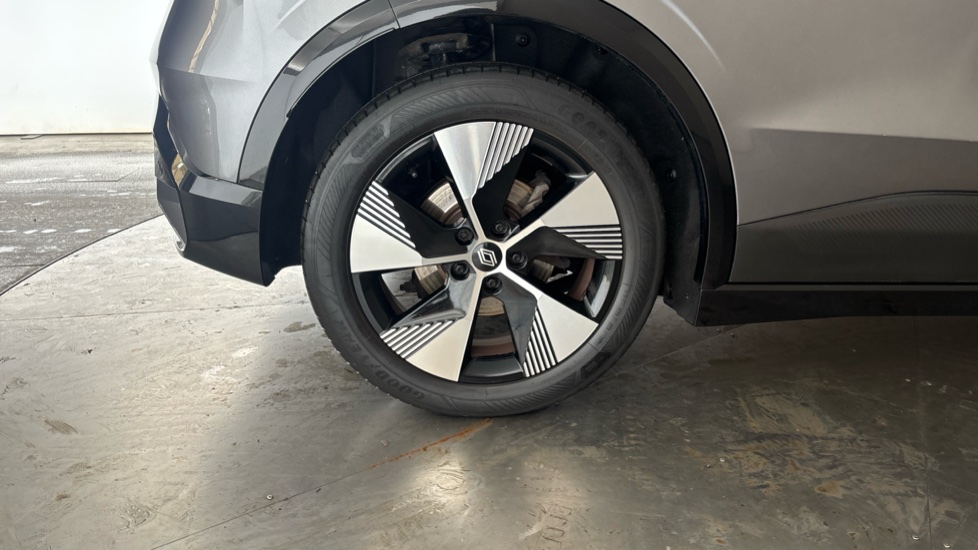 RENAULT MEGANE E-TECH Image 19