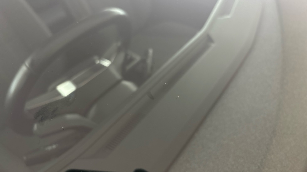 RENAULT MEGANE E-TECH Multiple chips