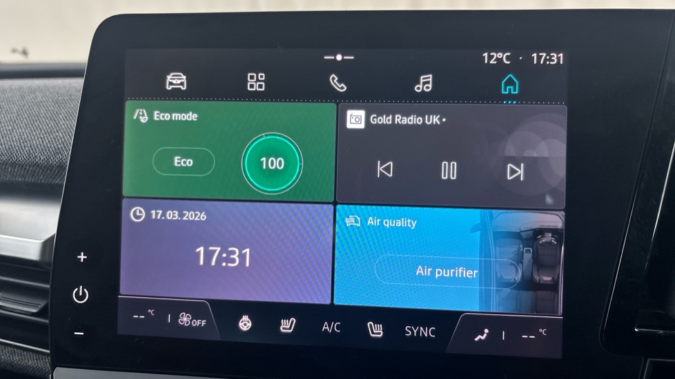 RENAULT MEGANE E-TECH Image 12