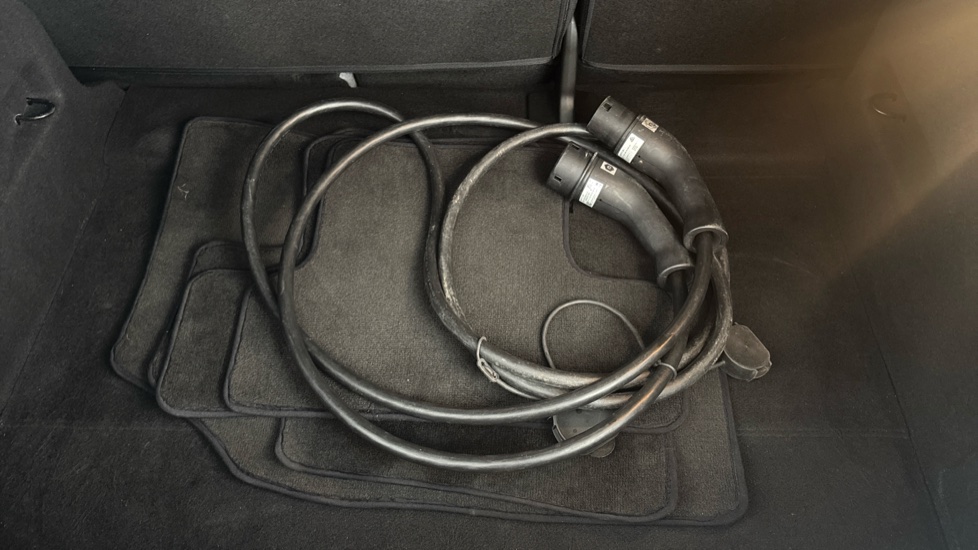 RENAULT MEGANE E-TECH Image 22