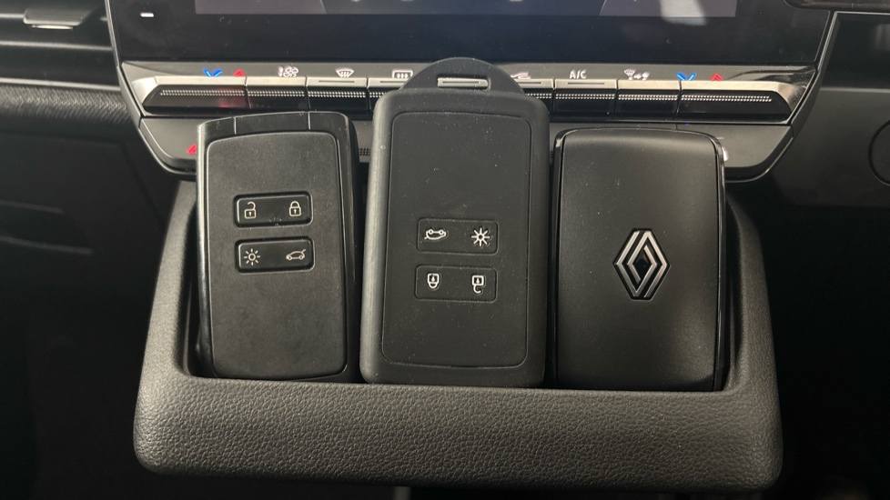 RENAULT MEGANE E-TECH 2 keys available