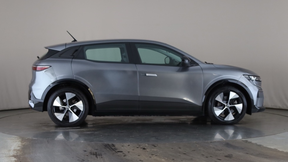 RENAULT MEGANE E-TECH Image 6