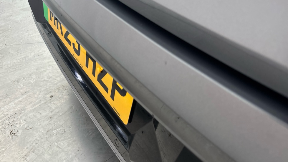 RENAULT MEGANE E-TECH chips and scratches