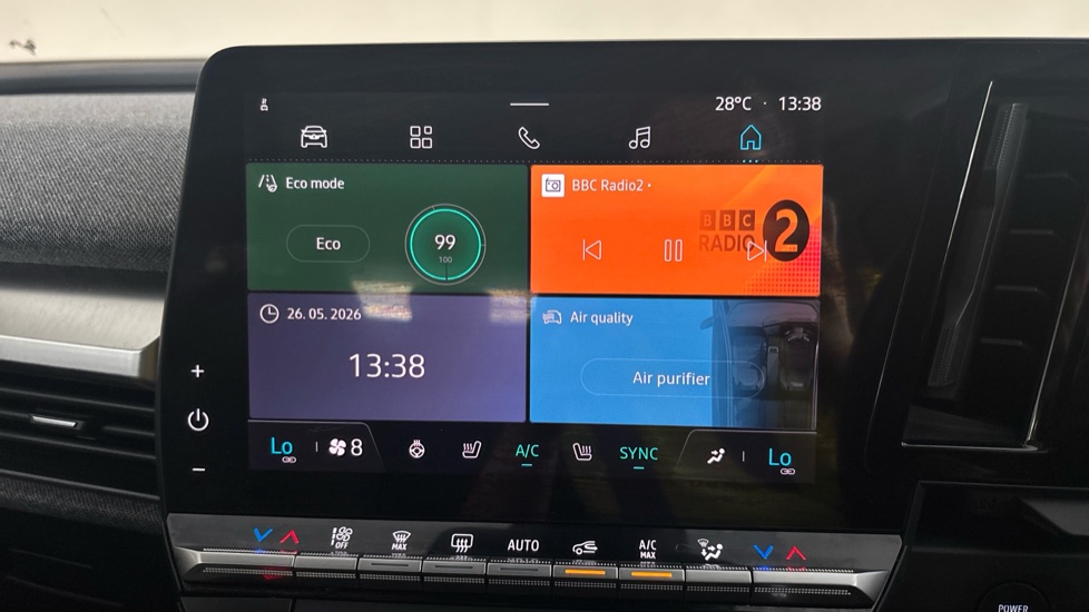 RENAULT MEGANE E-TECH Image 12