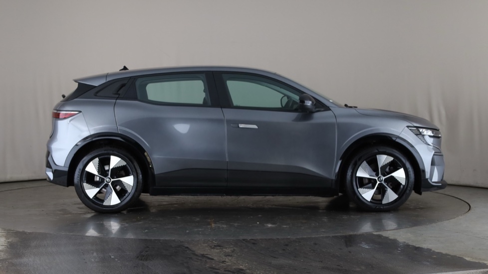 RENAULT MEGANE E-TECH Image 6