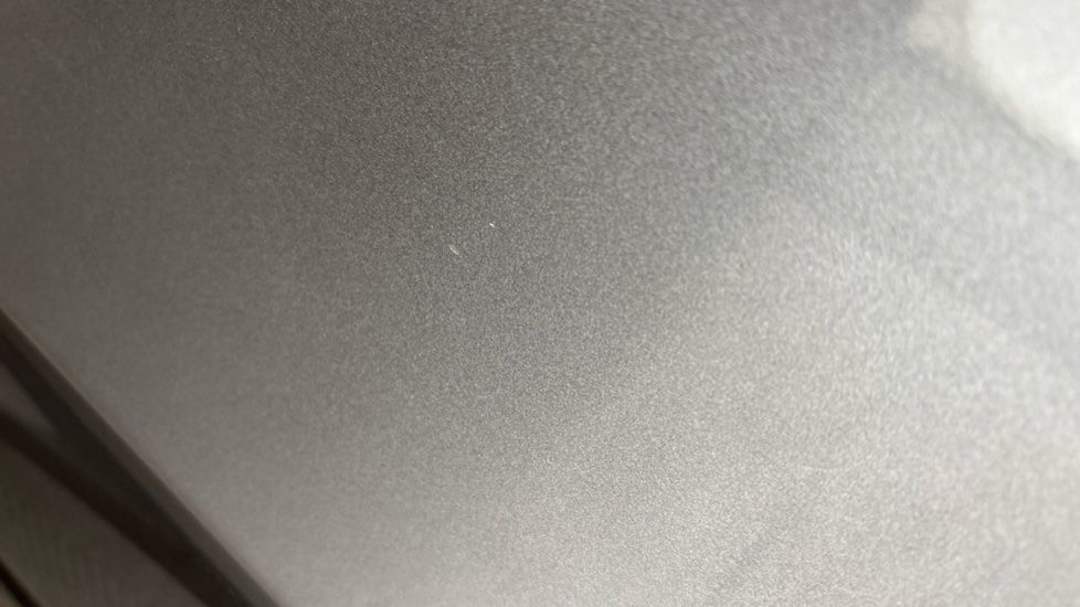 RENAULT MEGANE E-TECH chips and scratches
