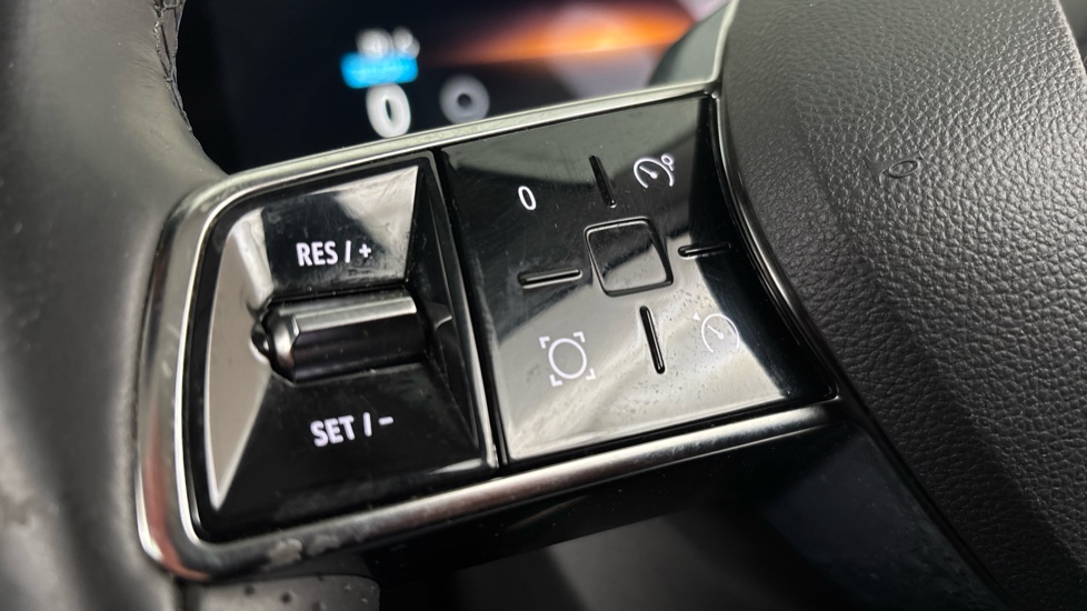 RENAULT MEGANE E-TECH cruise control