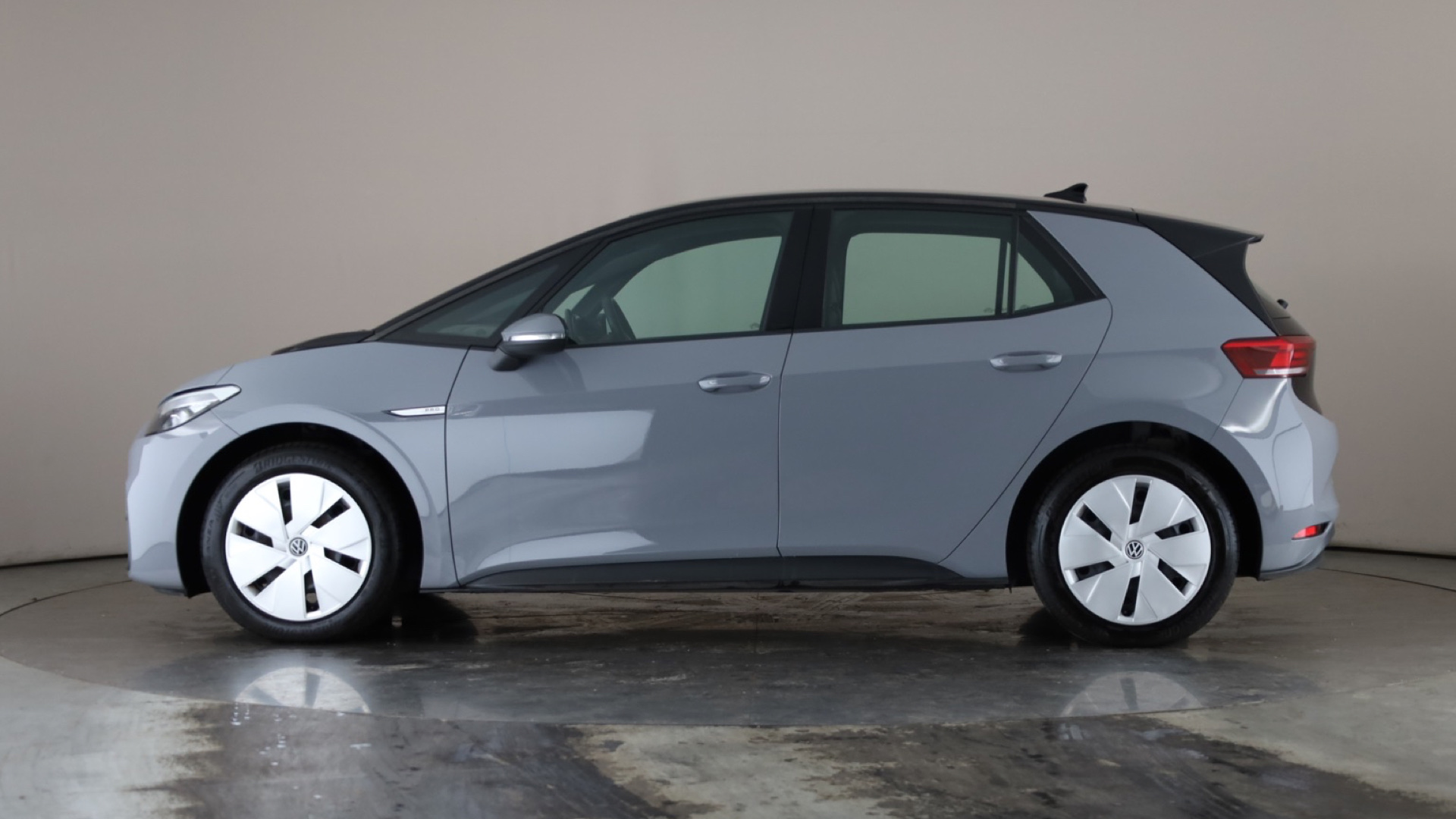 4020621 150kW Life Pro Perform 58kWh 5dr Auto [120kW Ch]