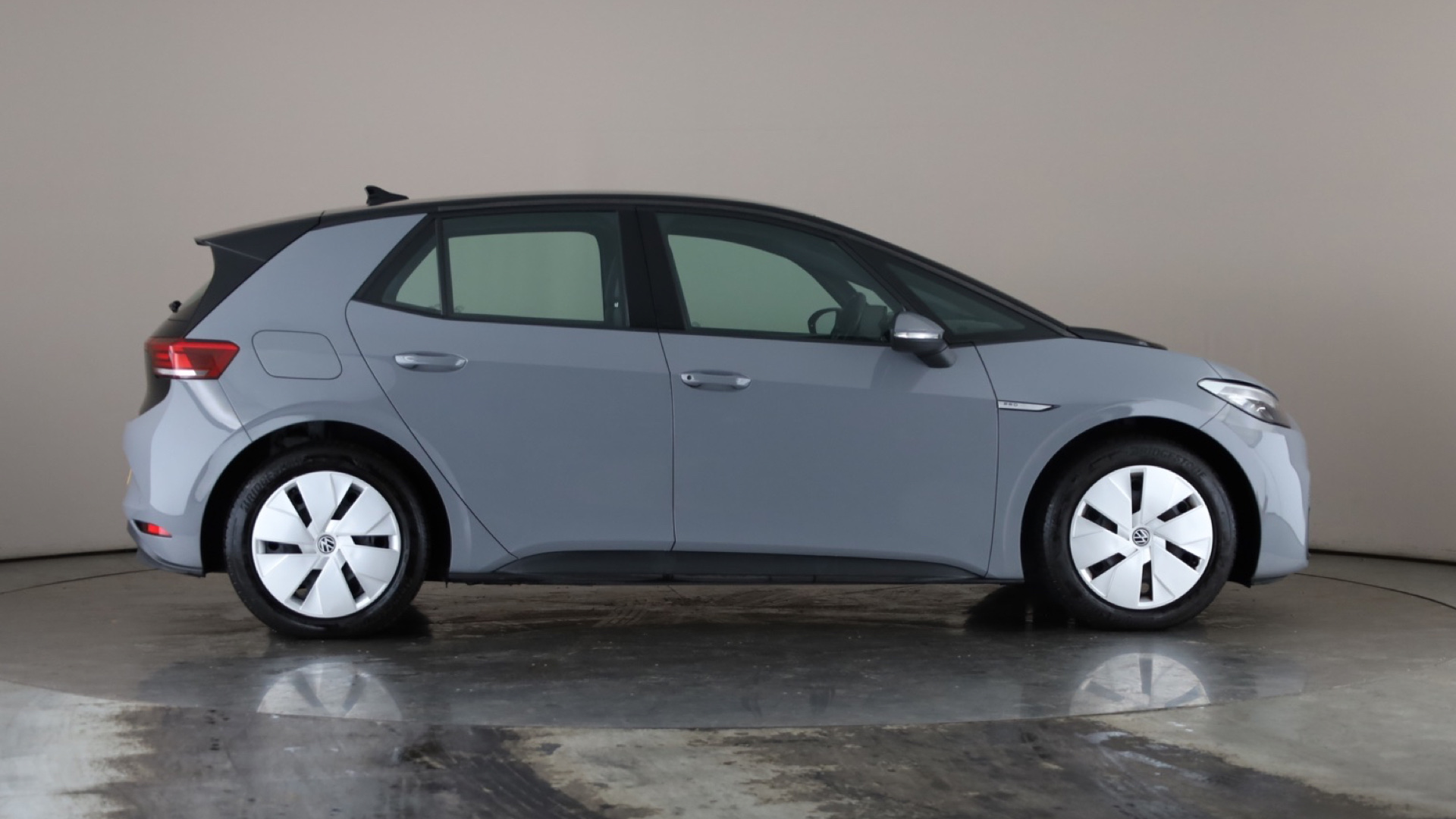 4020621 150kW Life Pro Perform 58kWh 5dr Auto [120kW Ch]